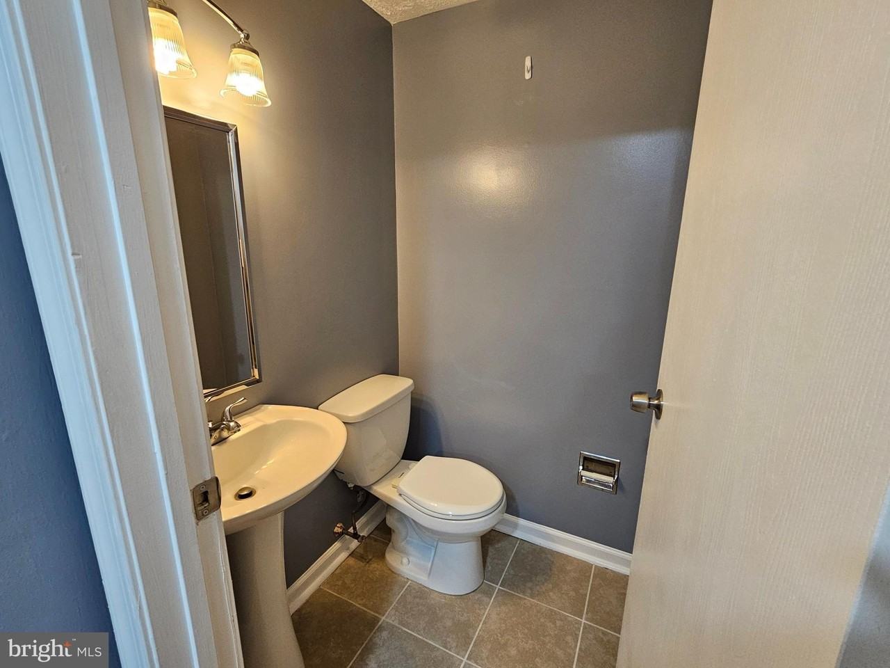 8619 Hayshed Ln - Photo 7 of 20