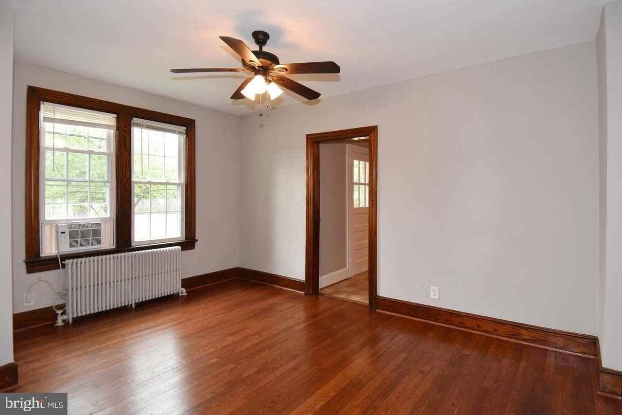 600 23rd St S - Photo 4 of 34