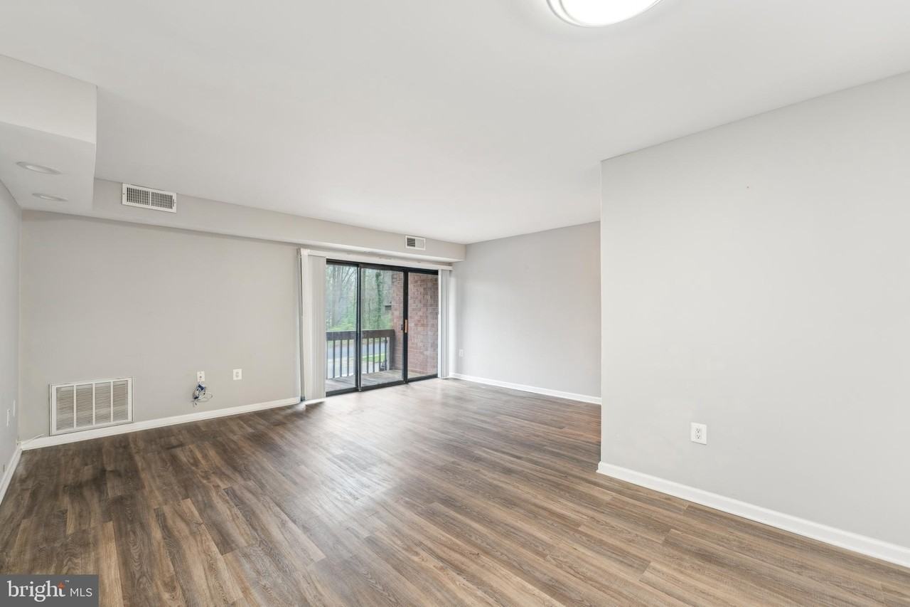 10724 West Dr #204 - Photo 4 of 15