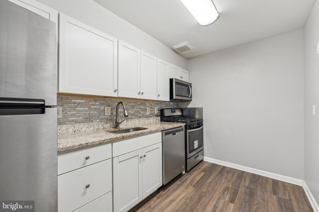 10724 West Dr #204 - Photo 6 of 15