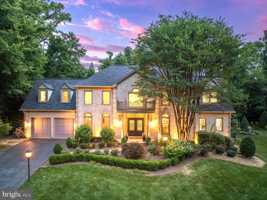 featured image of 1256 New Bedford Ln