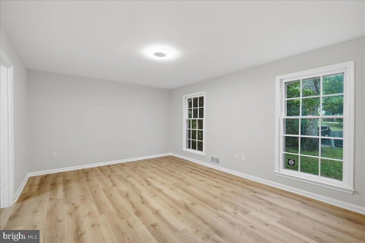 4120 Nutwood Way - Photo 5 of 41