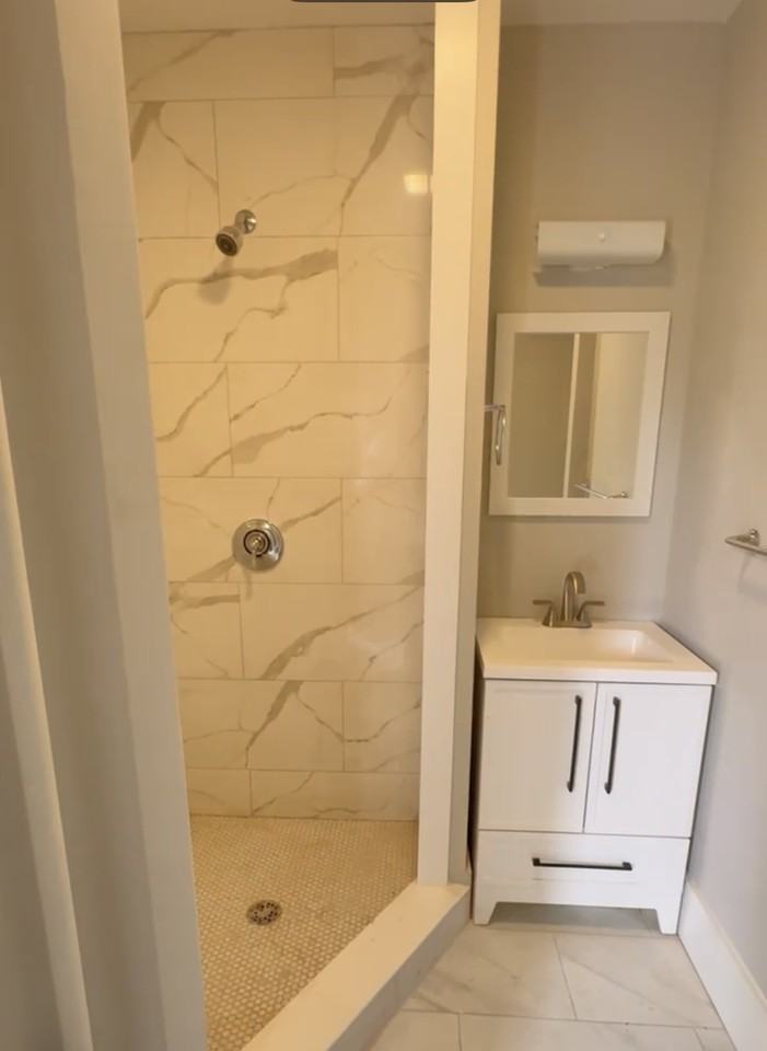386 Common St #12 - Photo 2 of 7