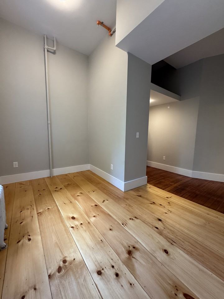 386 Common St #12 - Photo 6 of 7