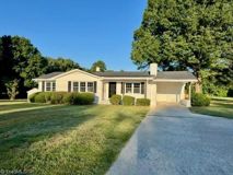 3939 Lewiston Rd - Photo 1 of 1