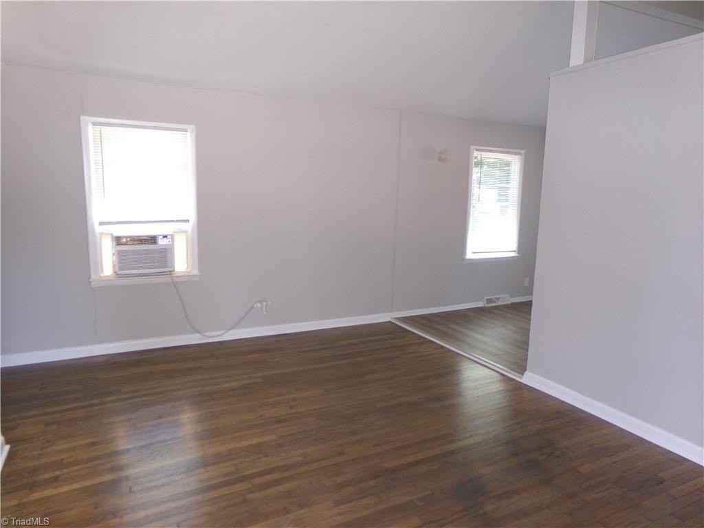 342 Sw Lemly St - Photo 4 of 14