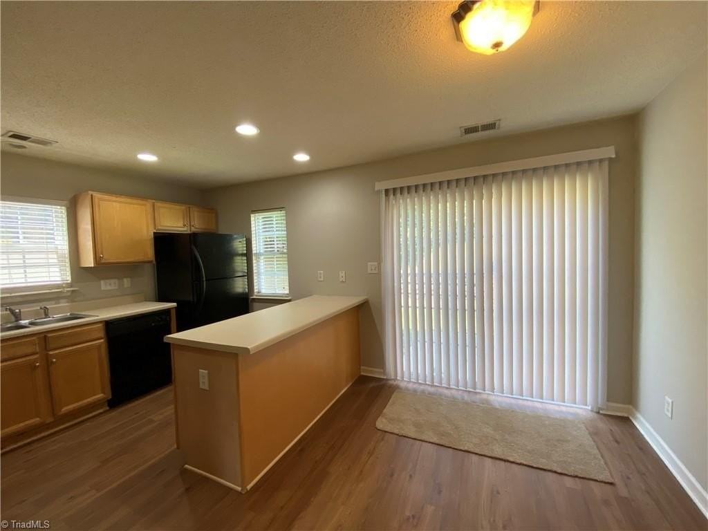 3006 Kensington Pl - Photo 6 of 25
