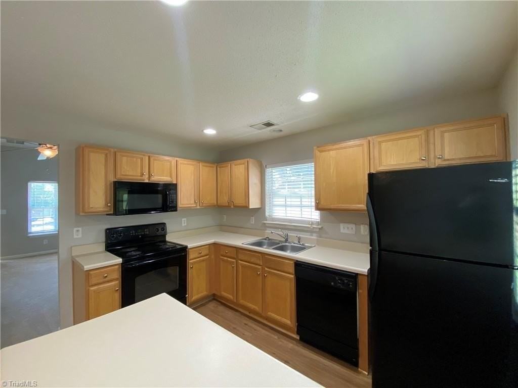 3006 Kensington Pl - Photo 7 of 25