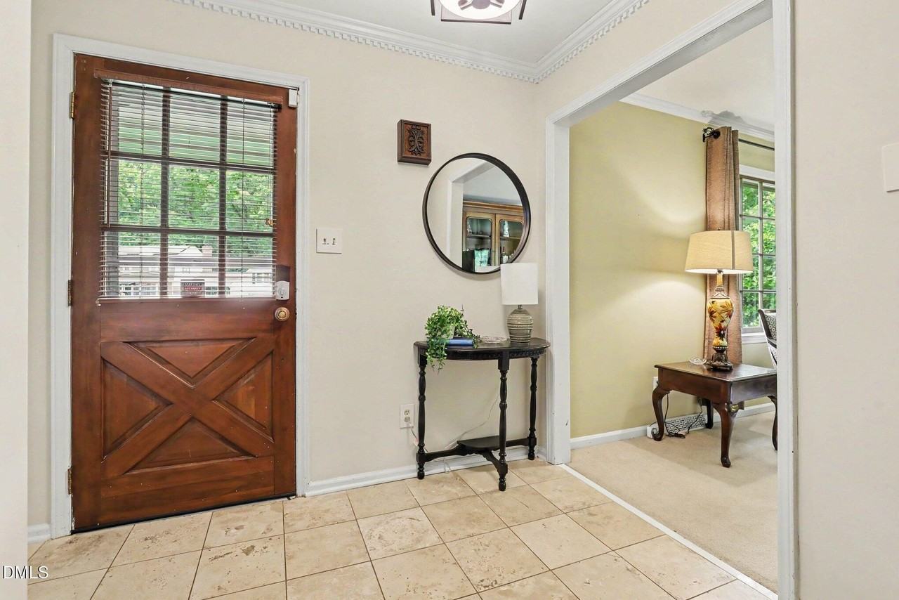 4125 Weaver Dr - Photo 4 of 35