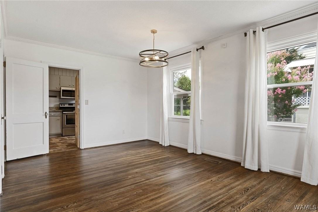 5 Beverly Hts - Photo 4 of 25