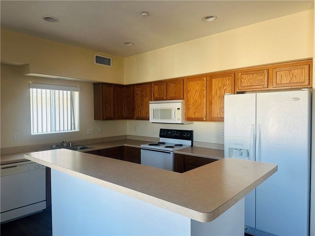 1765 Central Ave #1104 - Photo 2 of 11