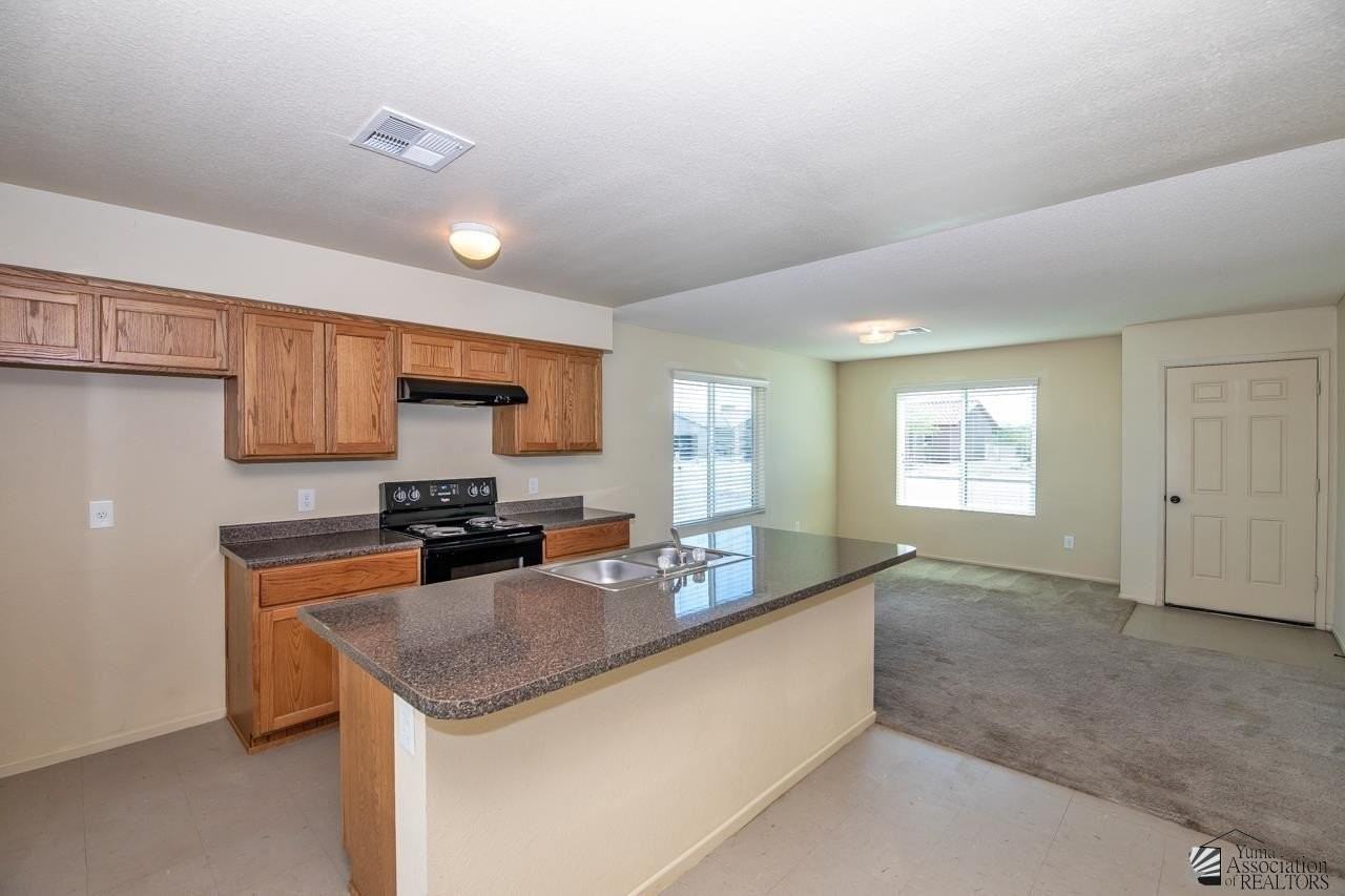 3657 S Benson Ave - Photo 5 of 19