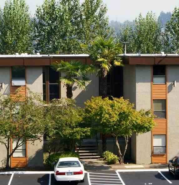 390 Taylor Ave Nw #301