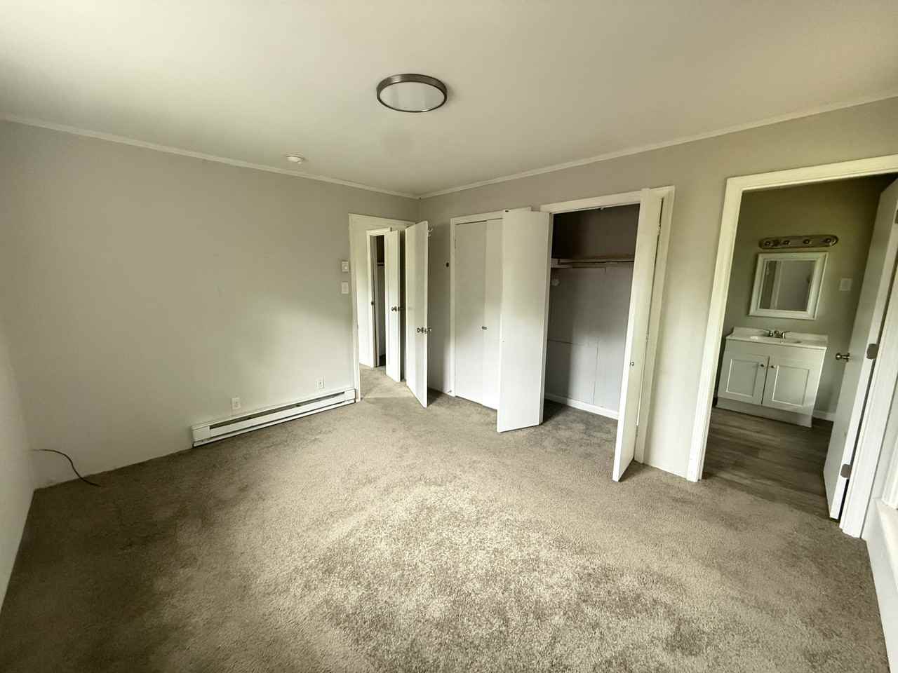 940 Myrtle Rd #4 - Photo 4 of 10