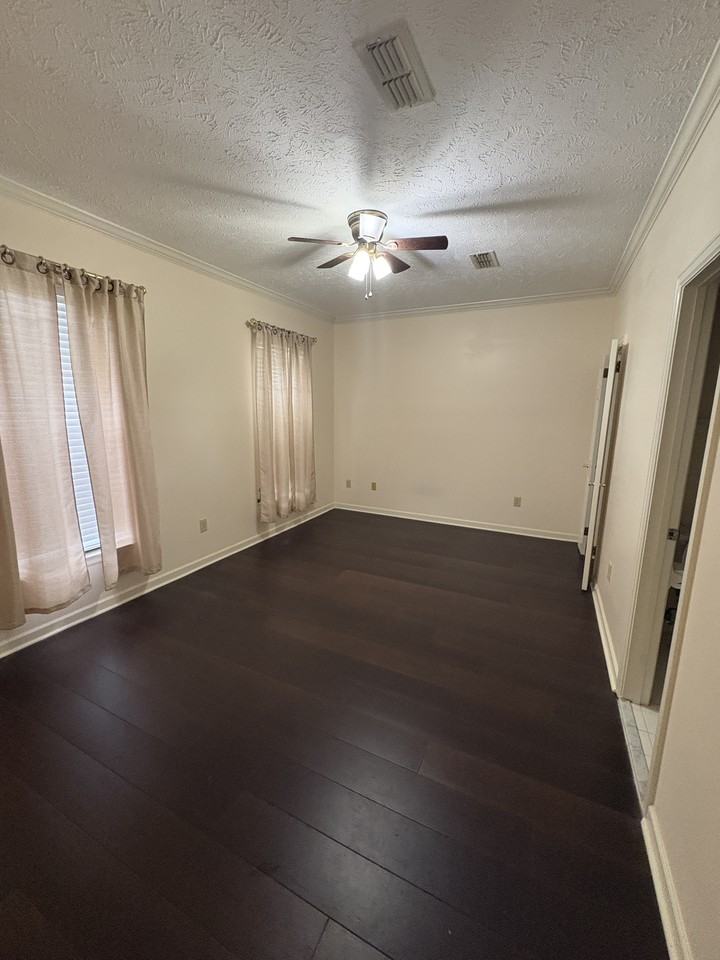 2041 Station Ct - Photo 6 of 11