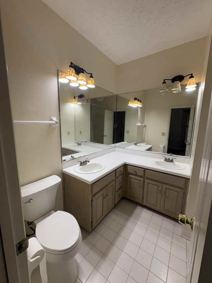 2041 Station Ct - Photo 7 of 11