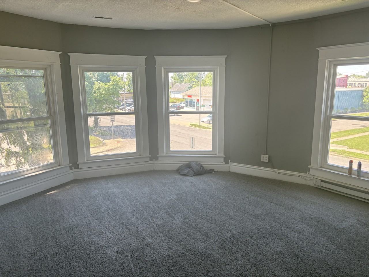 201 E Woodland Ave #2 - Photo 3 of 4