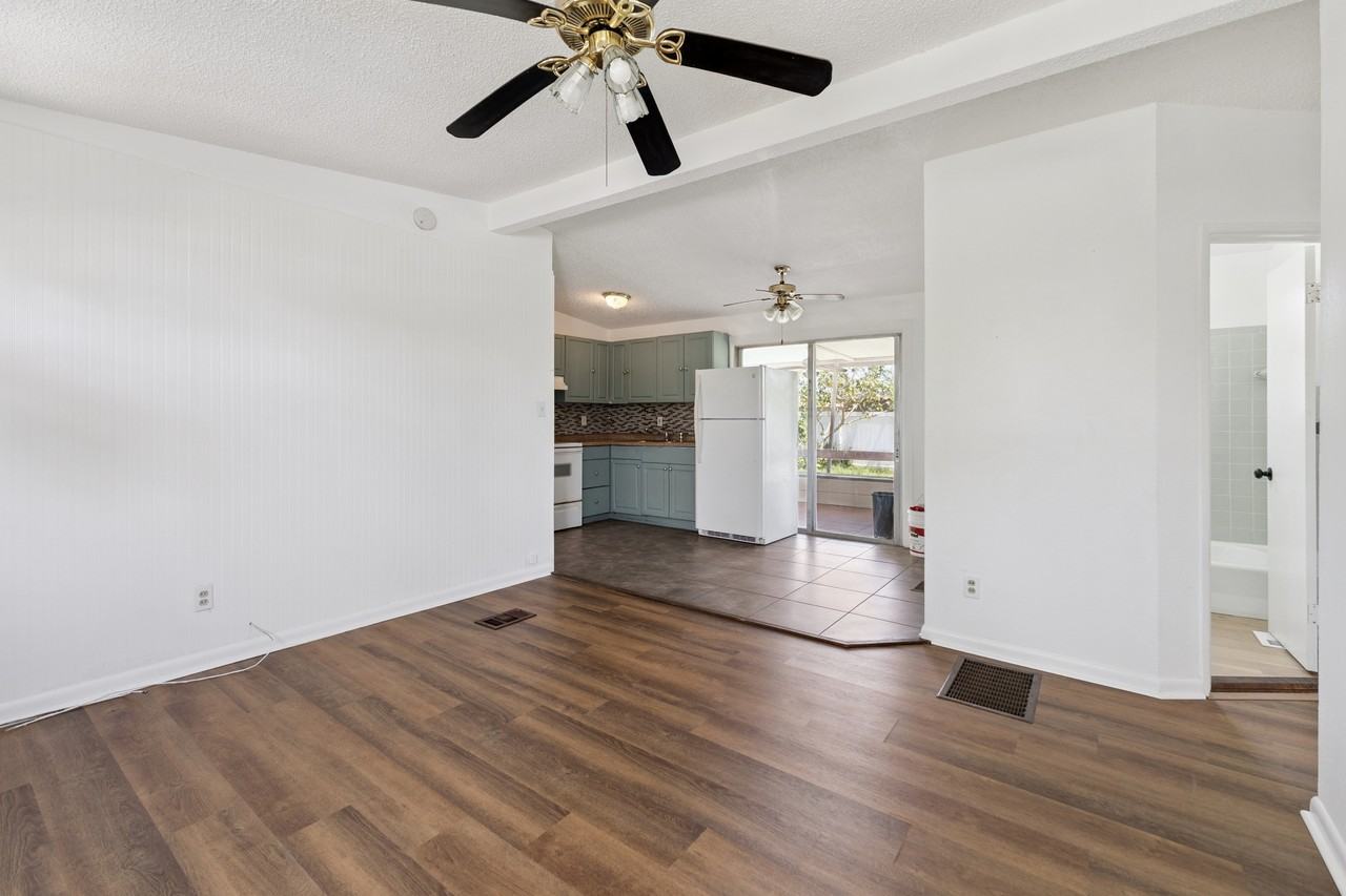 10543 117th Dr #1 - Photo 2 of 21