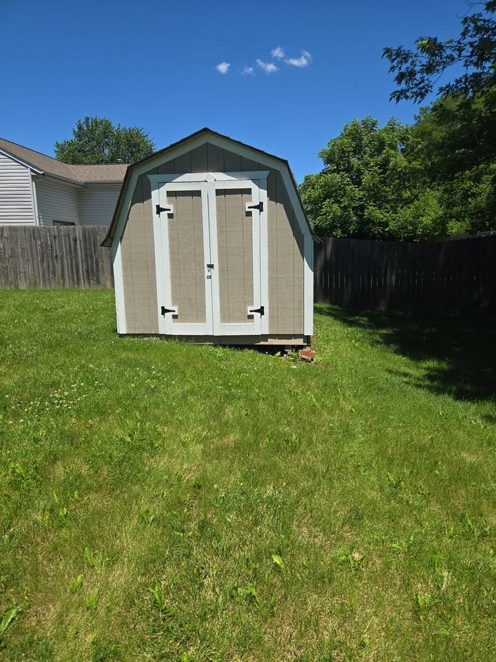 235 Meadow Glen Dr #1 - Photo 4 of 21