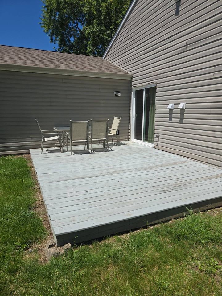 235 Meadow Glen Dr #1 - Photo 5 of 21