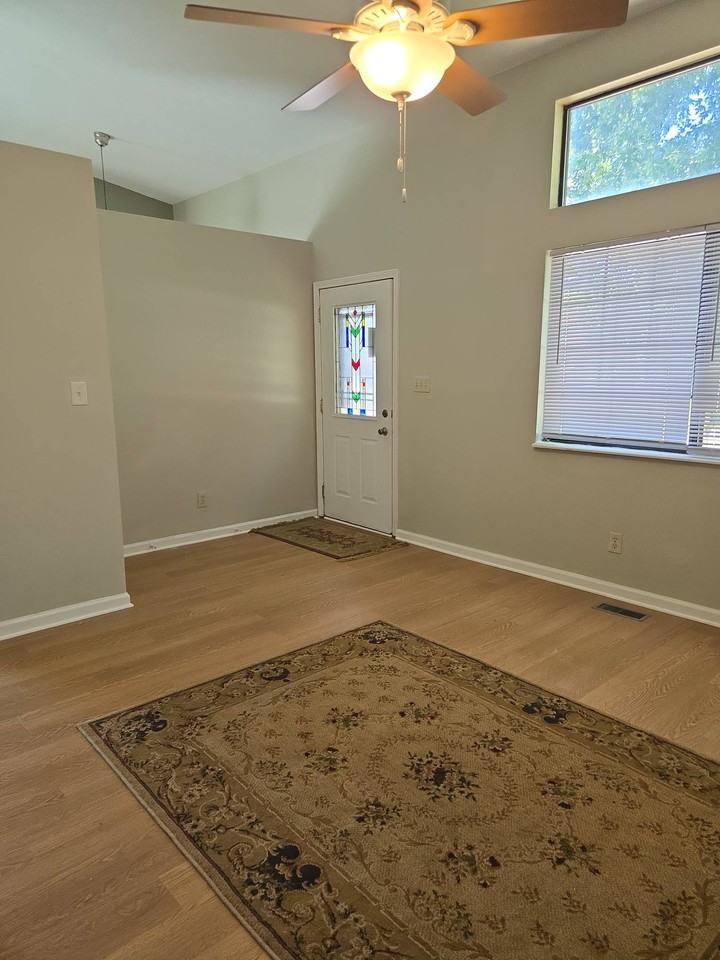 235 Meadow Glen Dr #1 - Photo 7 of 21