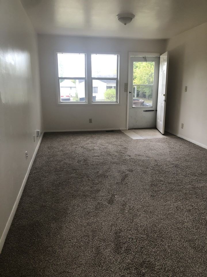 4375 Catalina Avenue - Photo 6 of 13