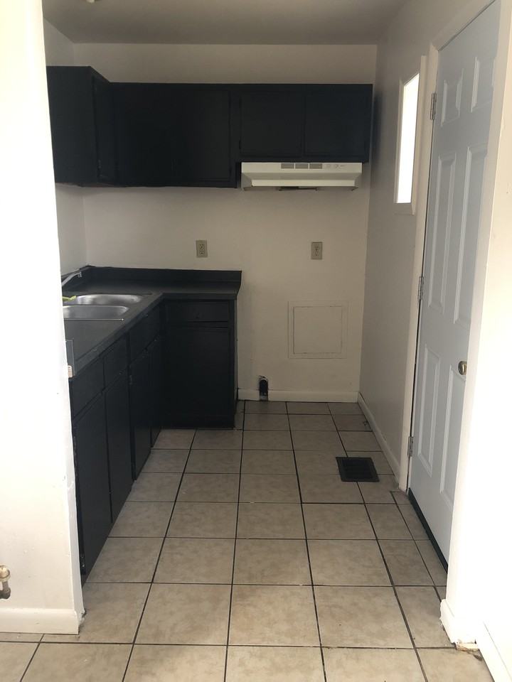 4375 Catalina Avenue - Photo 2 of 13