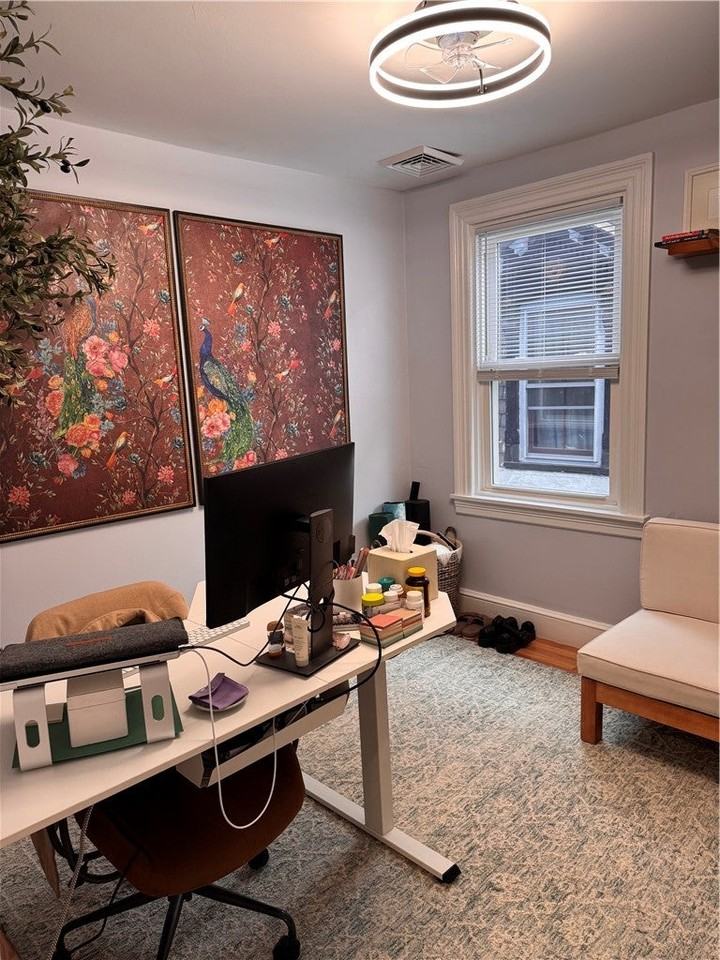 93 Chapin Ave - Photo 3 of 36