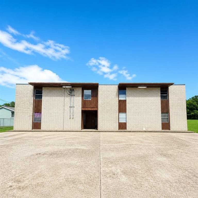 106 E 3rd St ##12