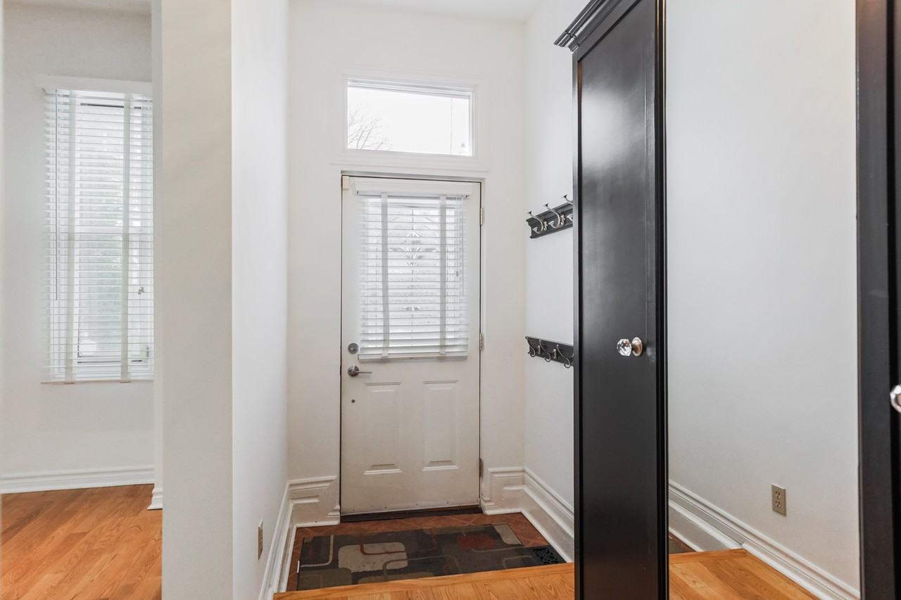 50 Massey St #FH - Photo 2 of 21