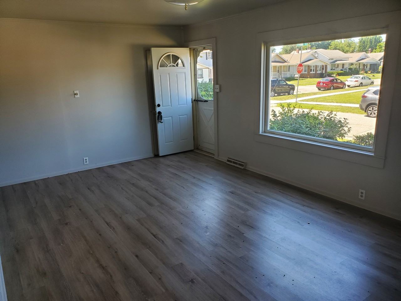 2102 S Scott St #1 - Photo 2 of 12