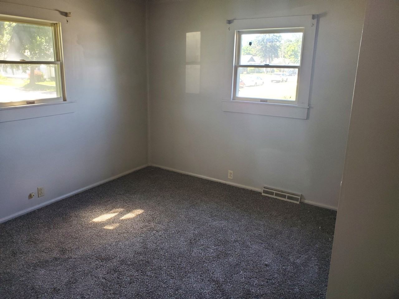 2102 S Scott St #1 - Photo 5 of 12