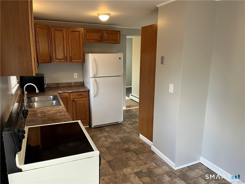 203 Windsorville Rd - Photo 7 of 18