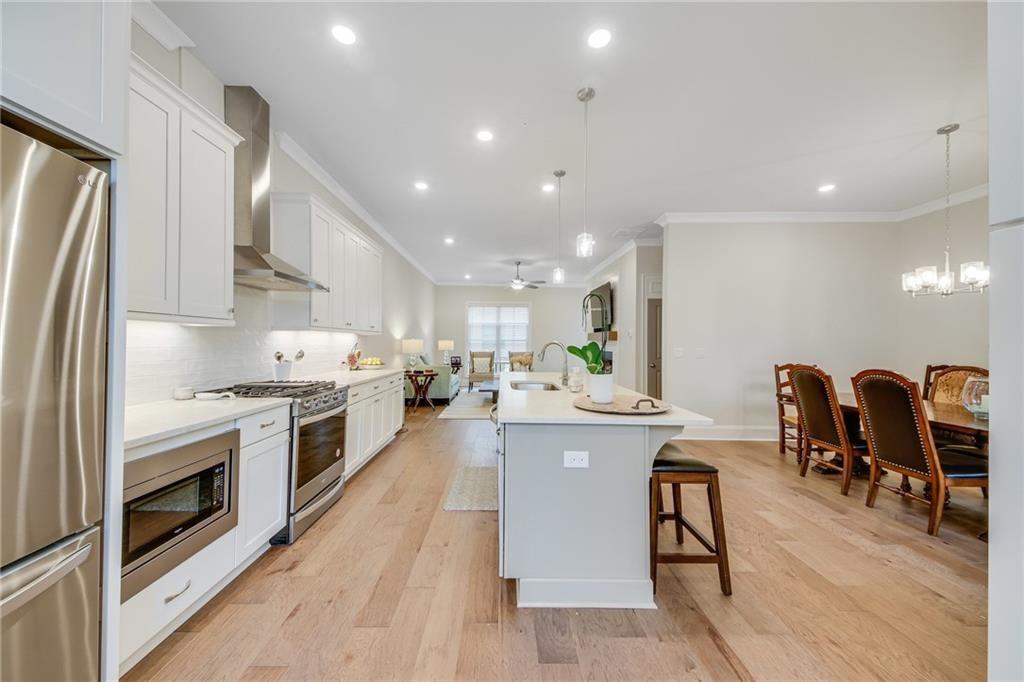 306 Burgess Walk - Photo 5 of 34