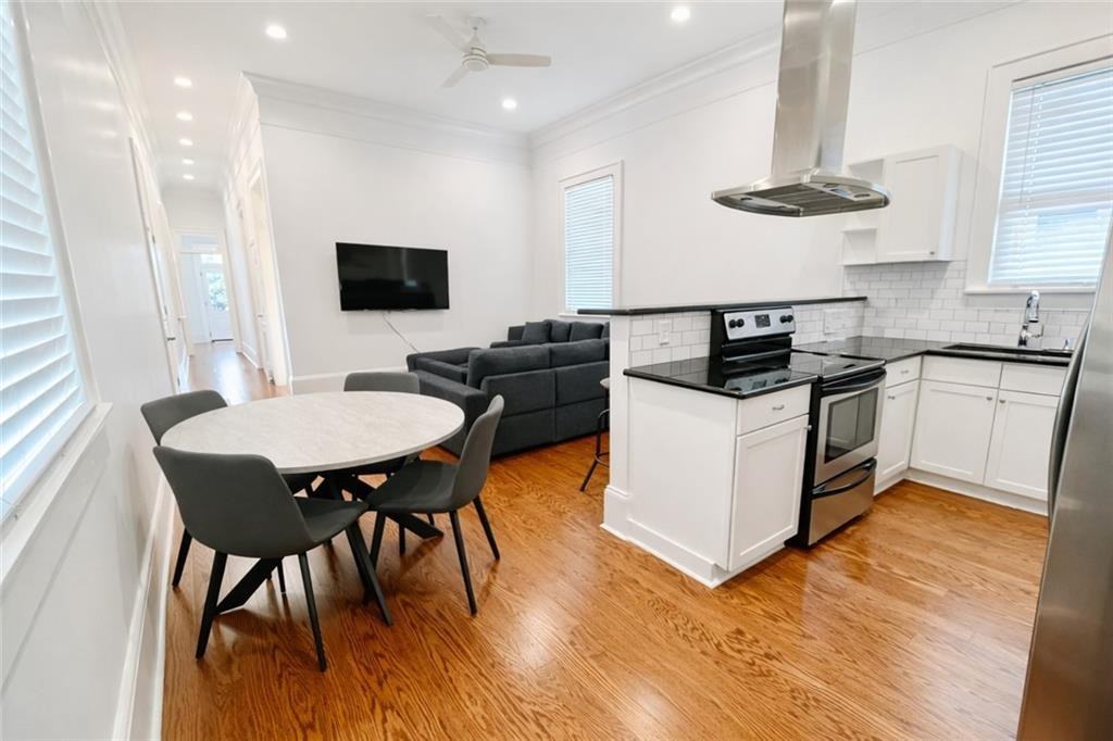 227 2nd St - Photo 2 of 15