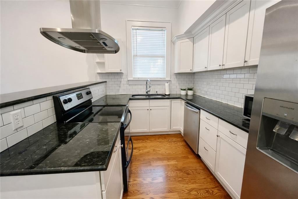 227 2nd St - Photo 3 of 15