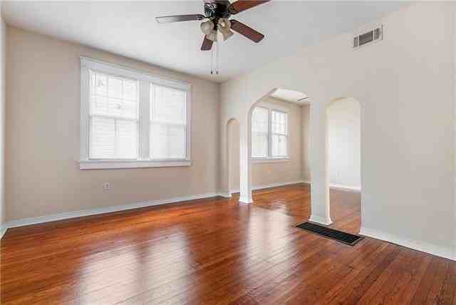 4427 S Tonti St - Photo 3 of 10