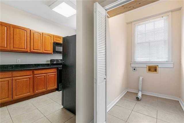 4427 S Tonti St - Photo 6 of 10