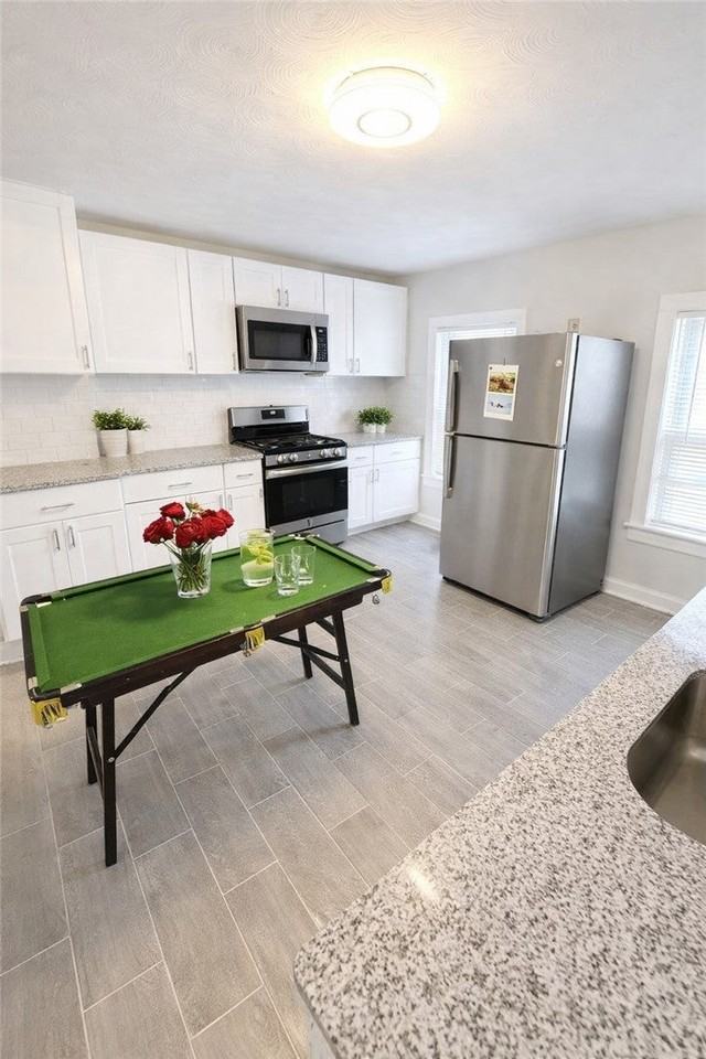 410 Wood St - Photo 2 of 17