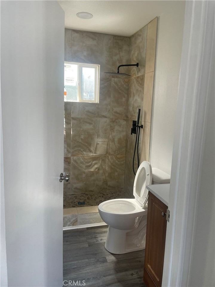 806 E 103rd Place Place - Photo 2 of 4