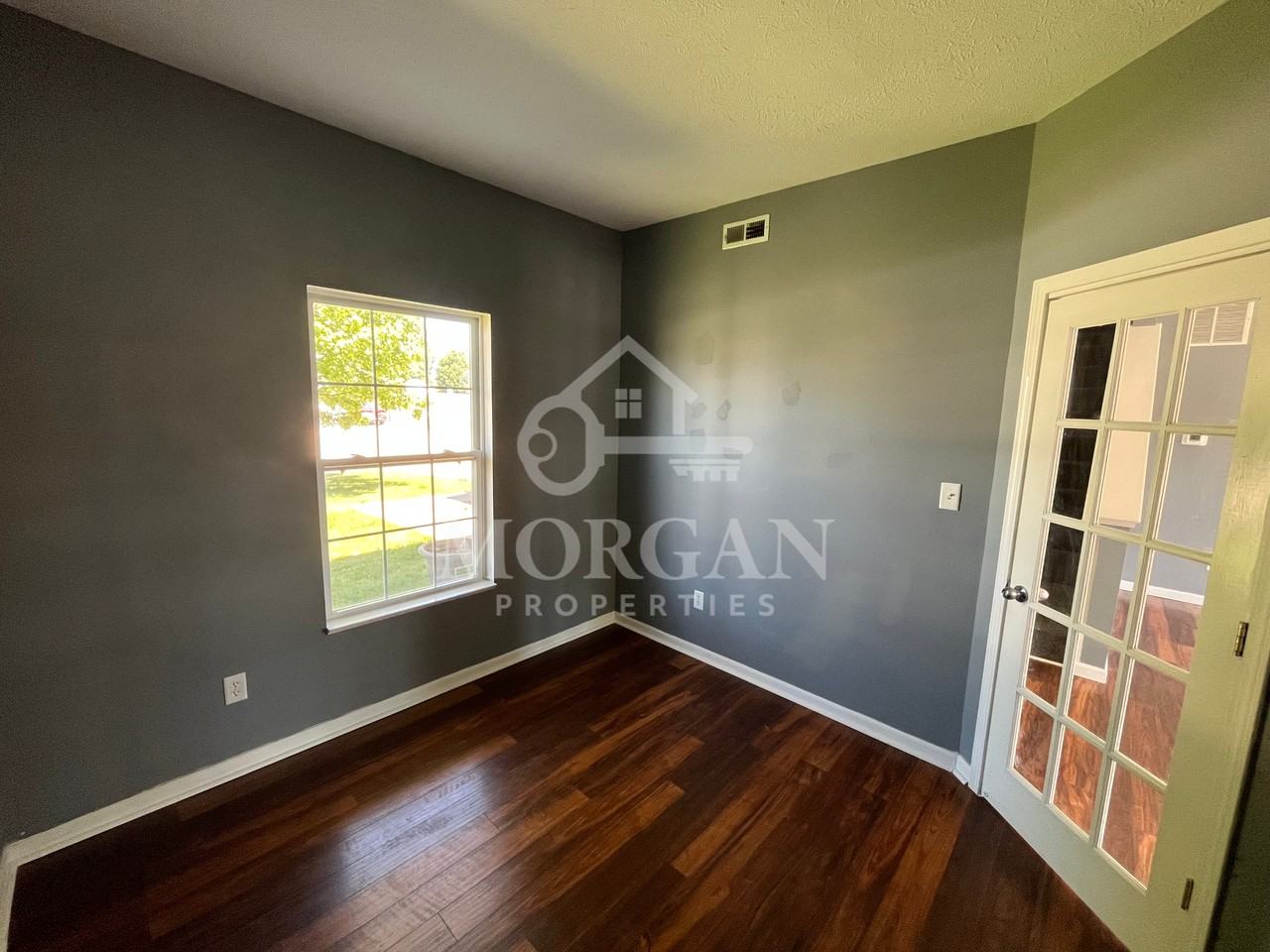 3873 Crest Point Dr #1 - Photo 4 of 10