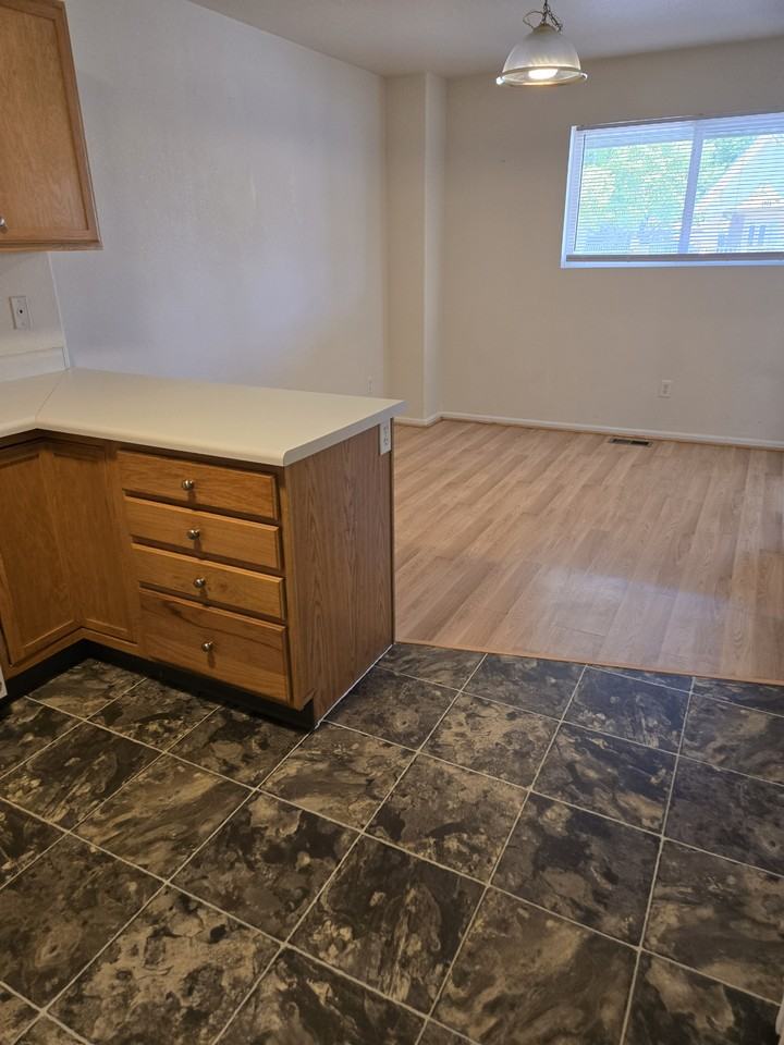 2702 Rigden Parkway E2 - 1 #1 - Photo 4 of 16