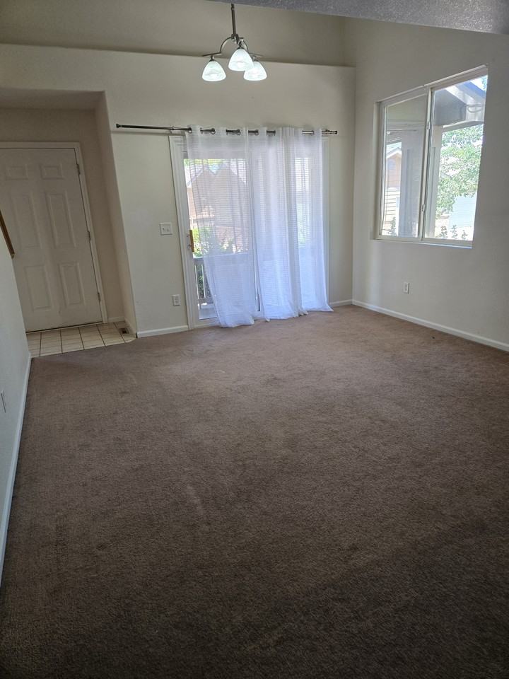 2702 Rigden Parkway E2 - 1 #1 - Photo 6 of 16