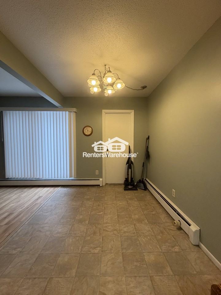 4648 Cedar Lake Rd S Apt 1 - Photo 6 of 17