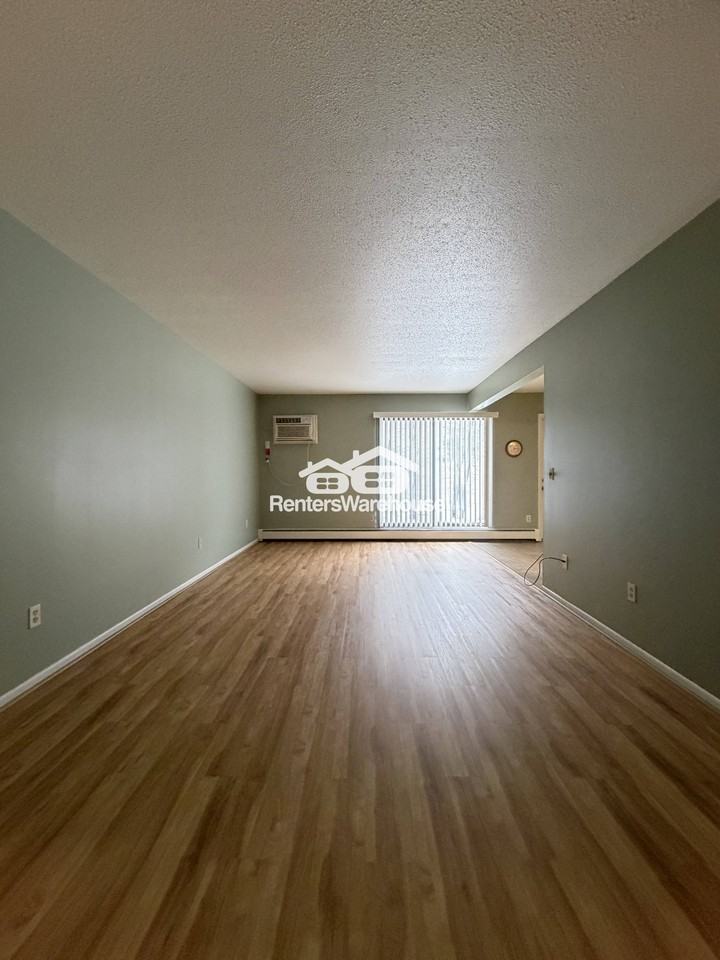 4648 Cedar Lake Rd S Apt 1 - Photo 7 of 17