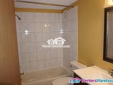 925 30th Ave S #307 - Photo 5 of 10