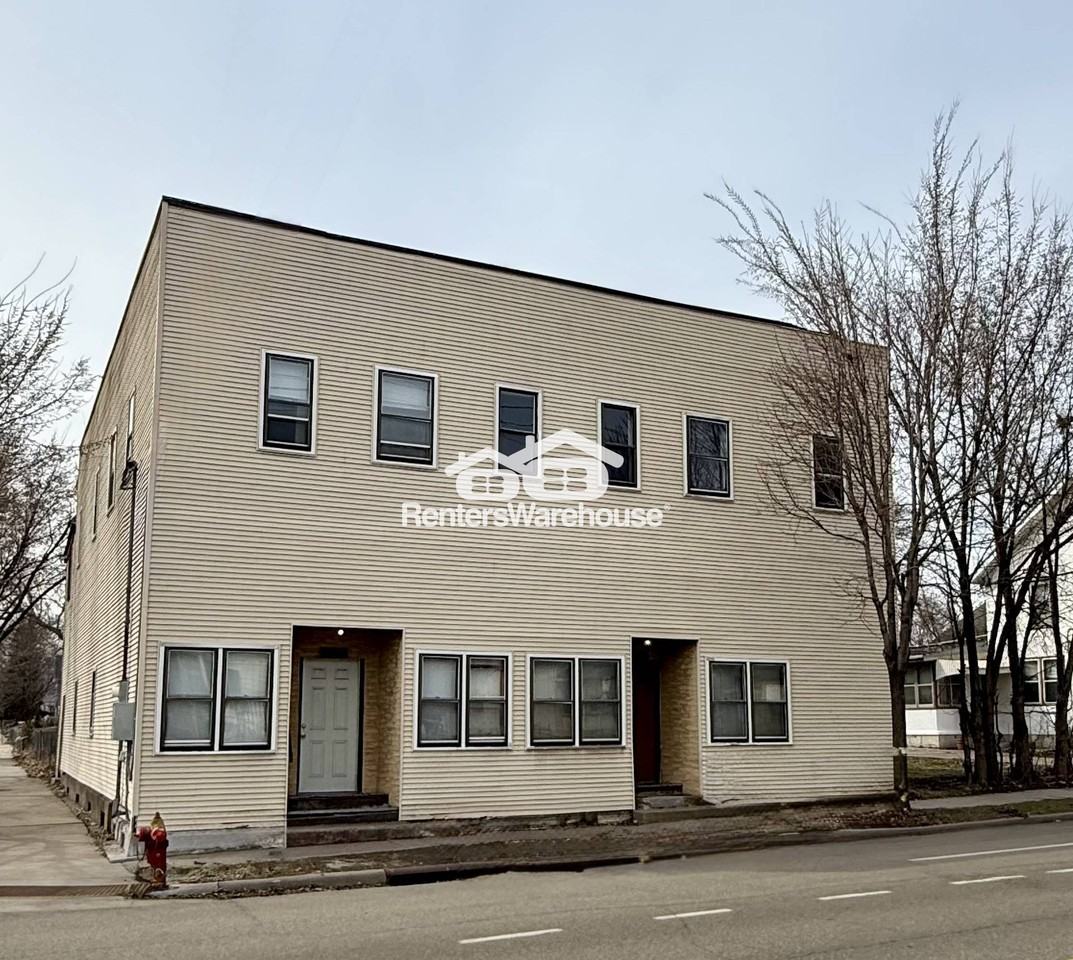 935 Sims Ave #3