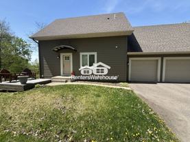 1305 Flag Ave N Unit 2 #LOW - Photo 1 of 1