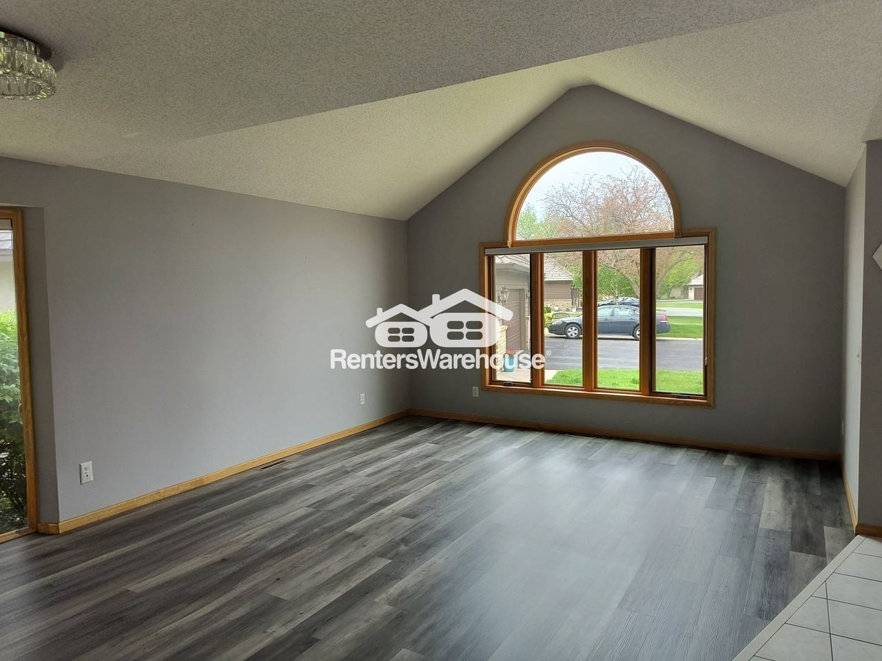 9012 Glen Edin Ln - Photo 3 of 35