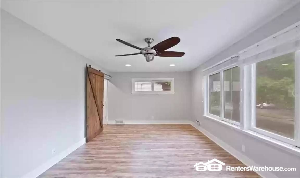 2612 Toledo Ave S - Photo 5 of 25